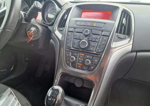 Opel Astra cena 27800 przebieg: 159450, rok produkcji 2010 z Leszno małe 277